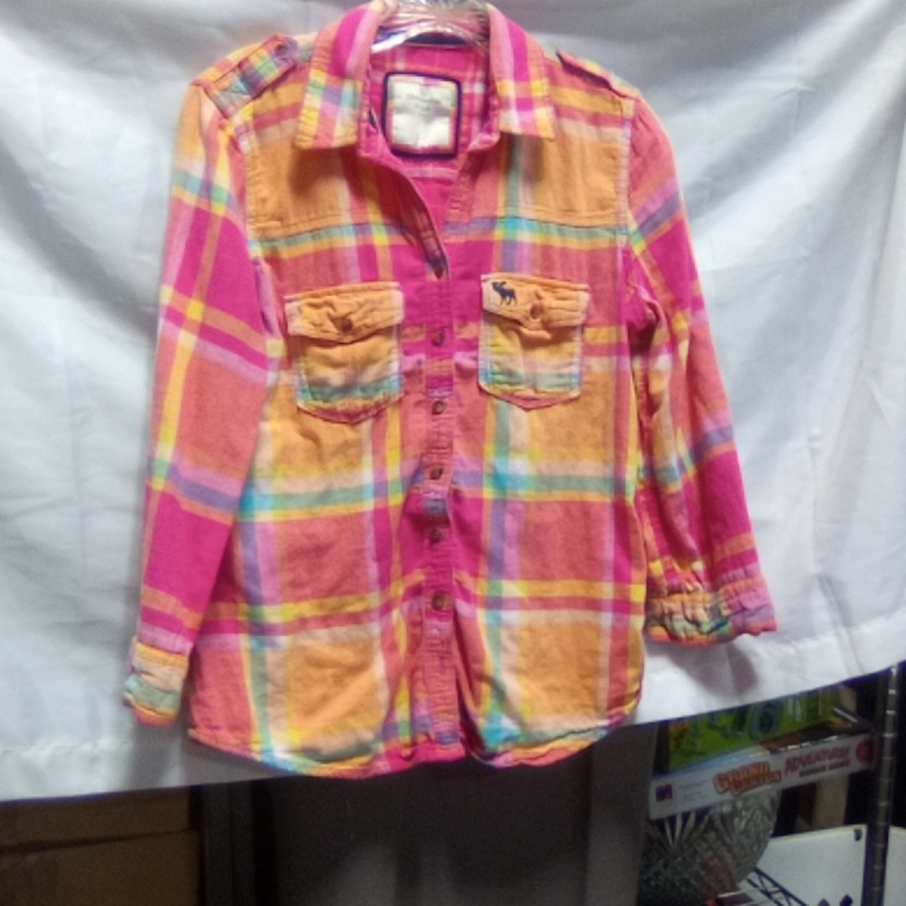 Abercrombie & Fitch plaid button down sz medium